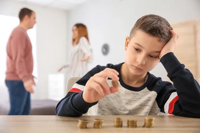 Theo cách này, thuật ngữ 'ACE' đại diện cho thước đo tổng hợp về nghịch cảnh và trải nghiệm bất lợi thời thơ ấu